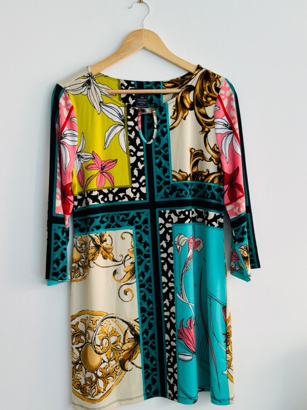 Style & C0. Abstract Leaf Print Tunic Top/Dress with Metal Accent - Size M